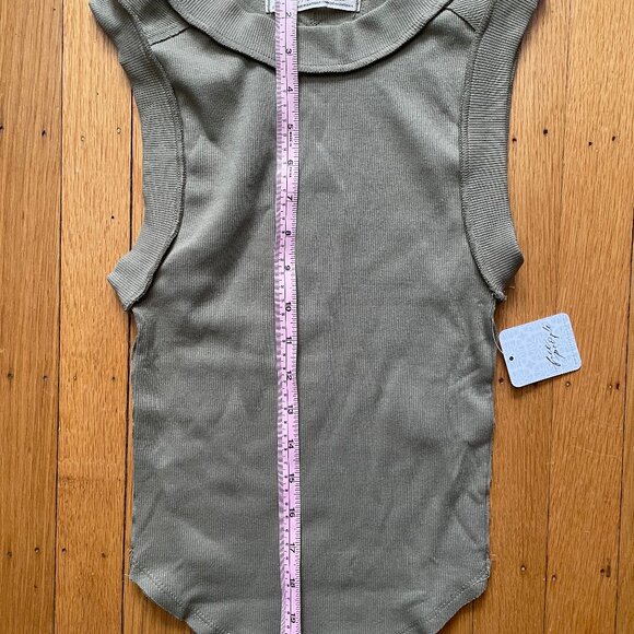 We the Free Kate Tee in Willow - Picture 4 of 6